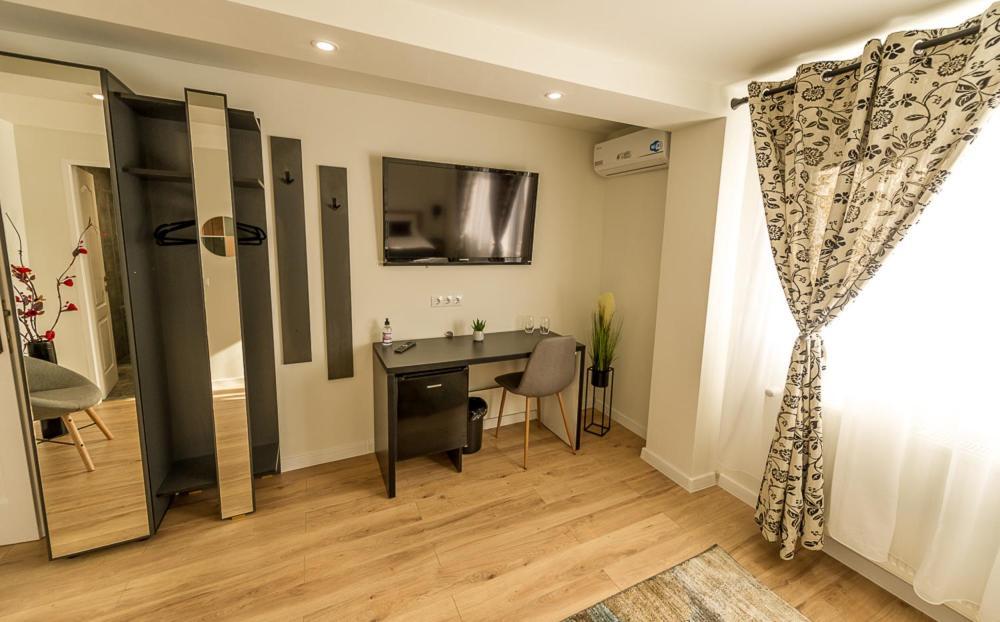 Casa Emilia Hotel Хунедоара Екстериор снимка