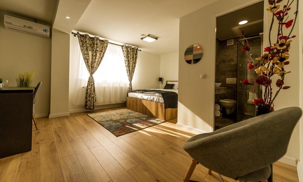 Casa Emilia Hotel Хунедоара Екстериор снимка
