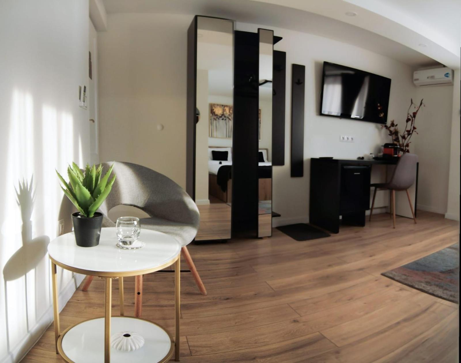Casa Emilia Hotel Хунедоара Стая снимка